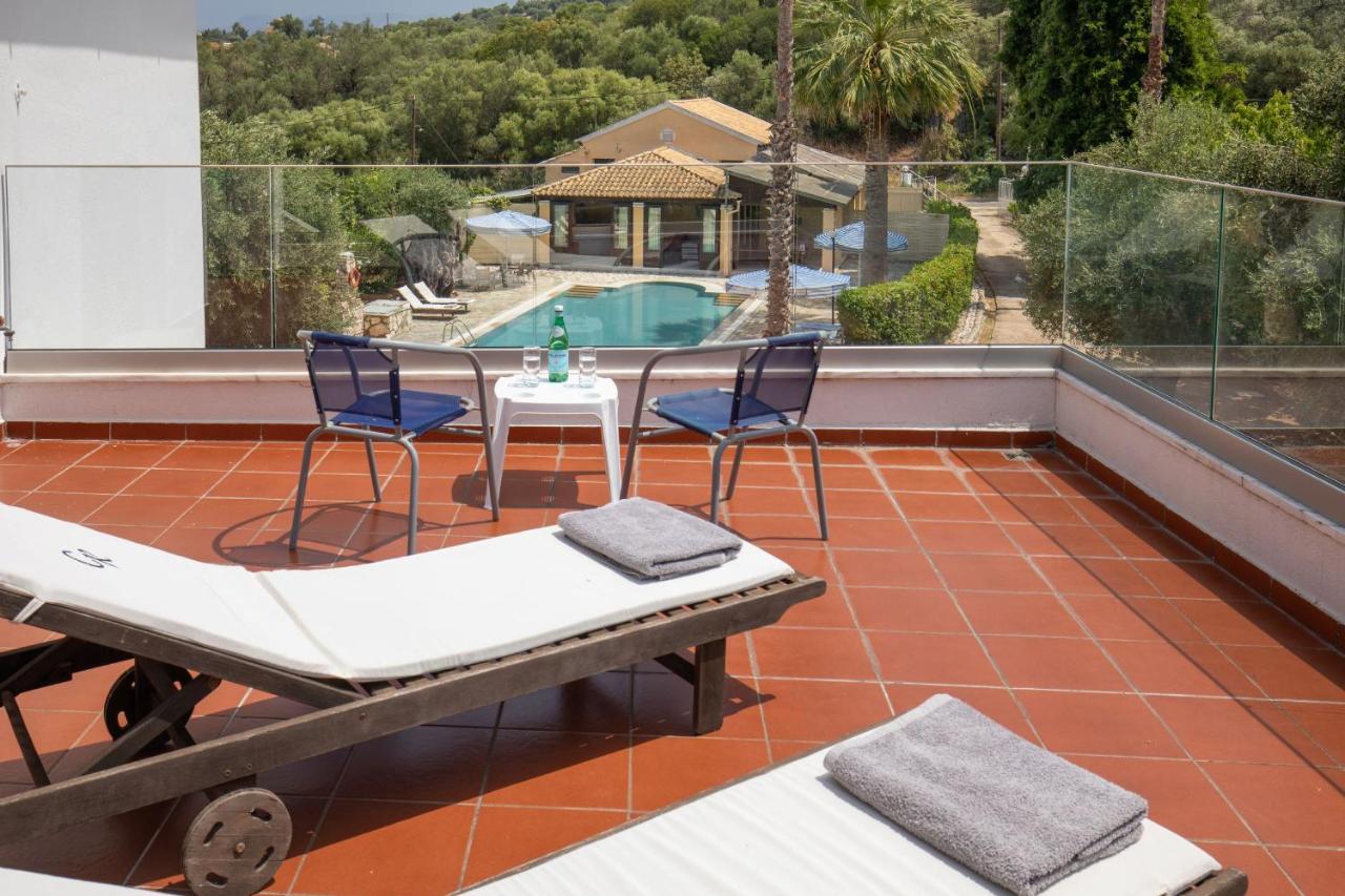 Villa Lianolia Peritheia Экстерьер фото