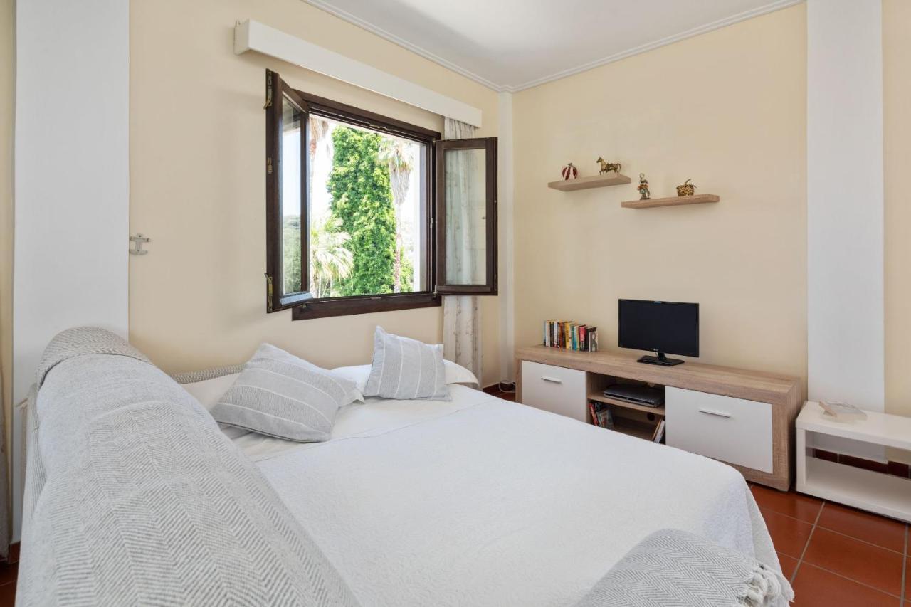 Villa Lianolia Peritheia Экстерьер фото
